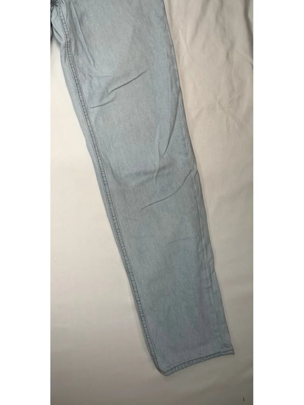 New Army Basic Men's Jeans Tapered Leg Mid-Rise Light Wash Zip Size 28 Blue